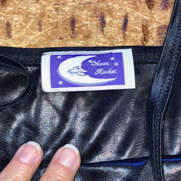 Fun spaghetti strap top - Picture 3 of 3